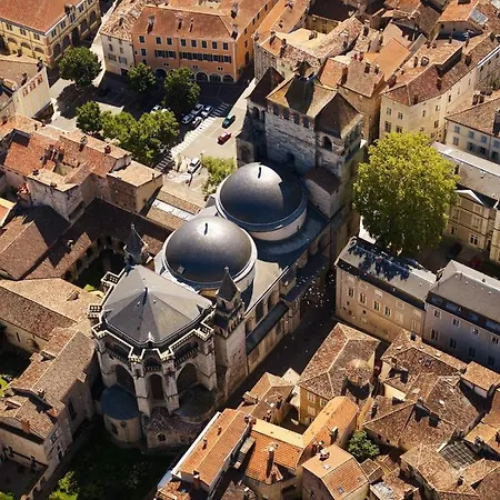 Апартаменты Le Tapis